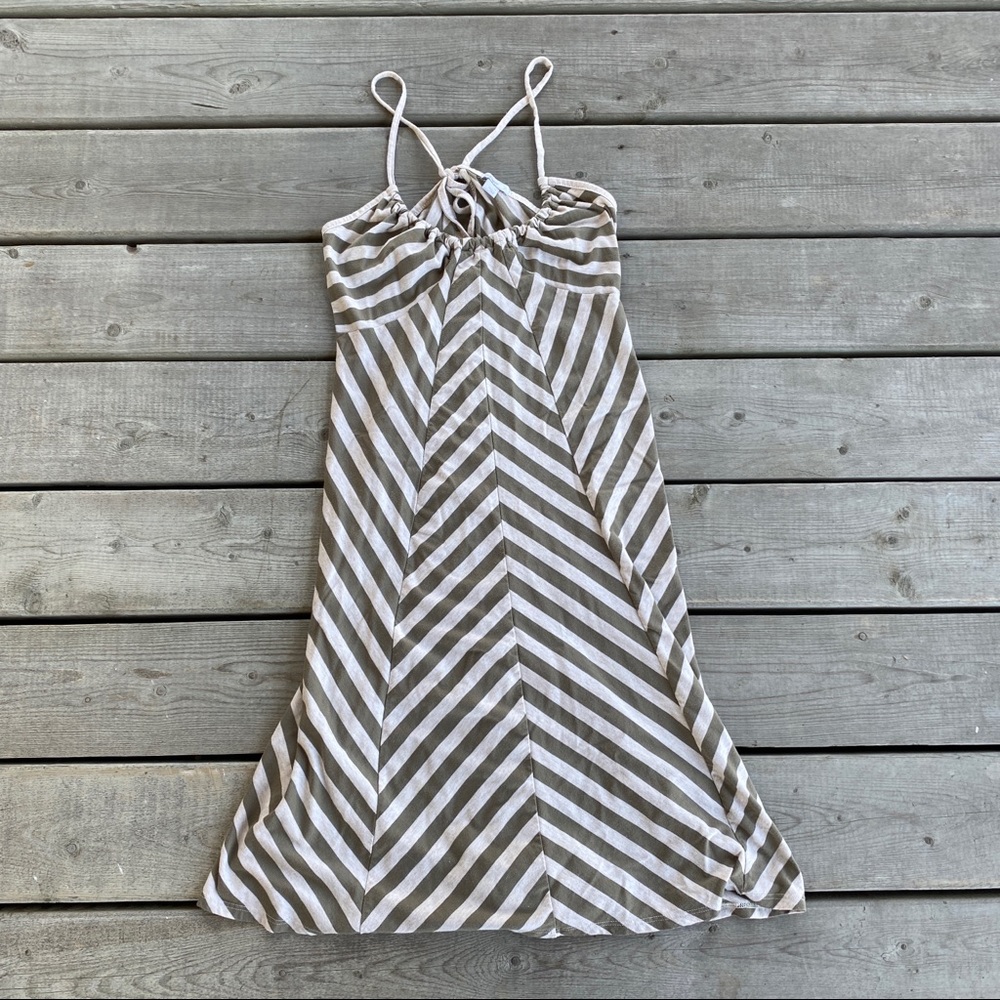 3/$25 || Old Navy Comfy Dress